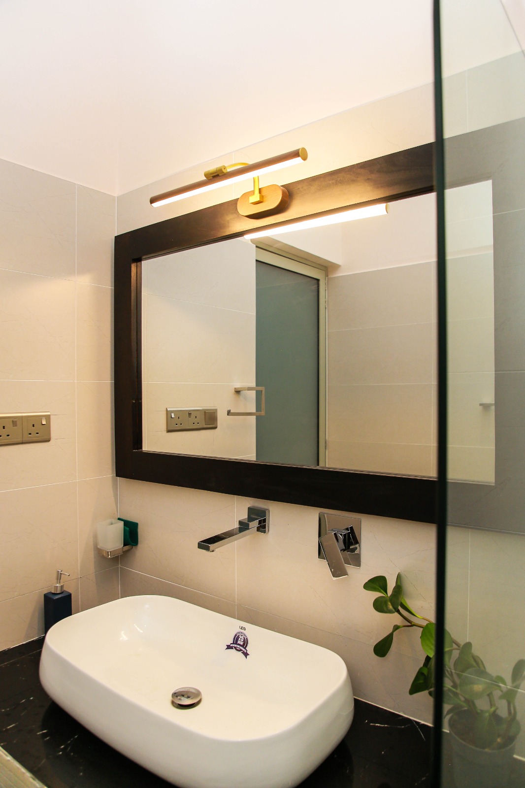 Room 103 — Double Room — photo 4